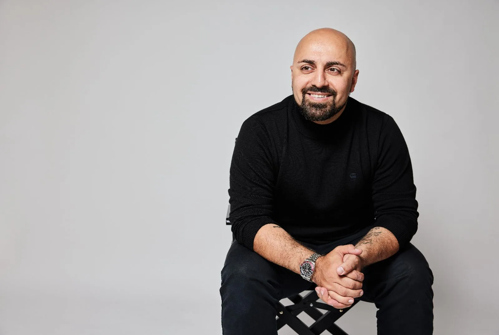 Ali Mahlodji, Porträt (Foto: www.stefanjoham.com)