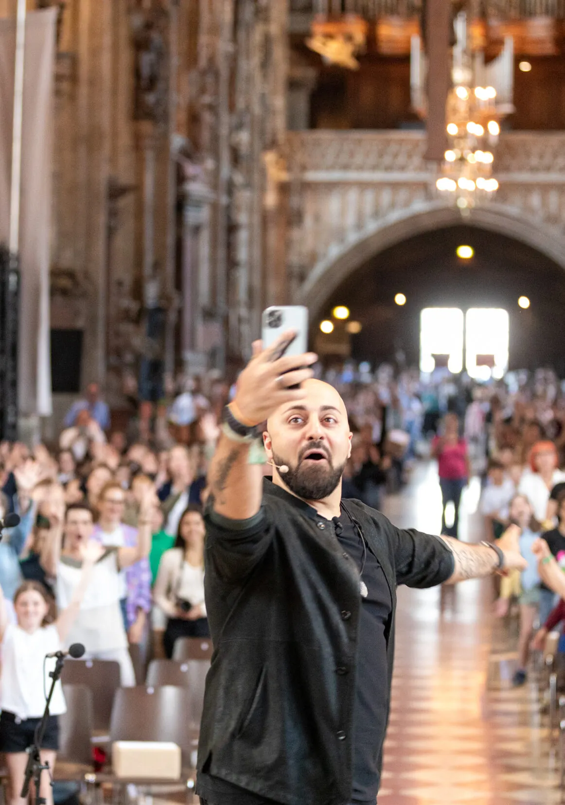 Ali Mahlodji im Wiener Stephansdom